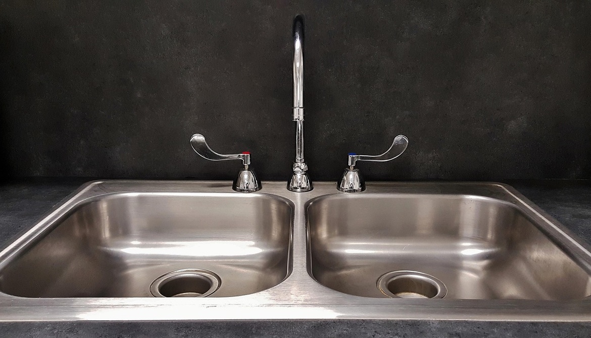 COMO IDENTIFICAR VAZAMENTO OCULTO DE ÁGUA NOS IMÓVEIS?