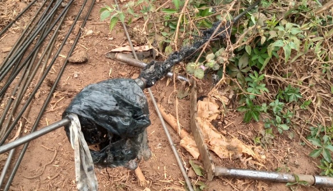 EQUIPES DA SANEOURO FIZERAM 66 DESOBSTRUÇÕES DE ESGOTO EM NOVEMBRO