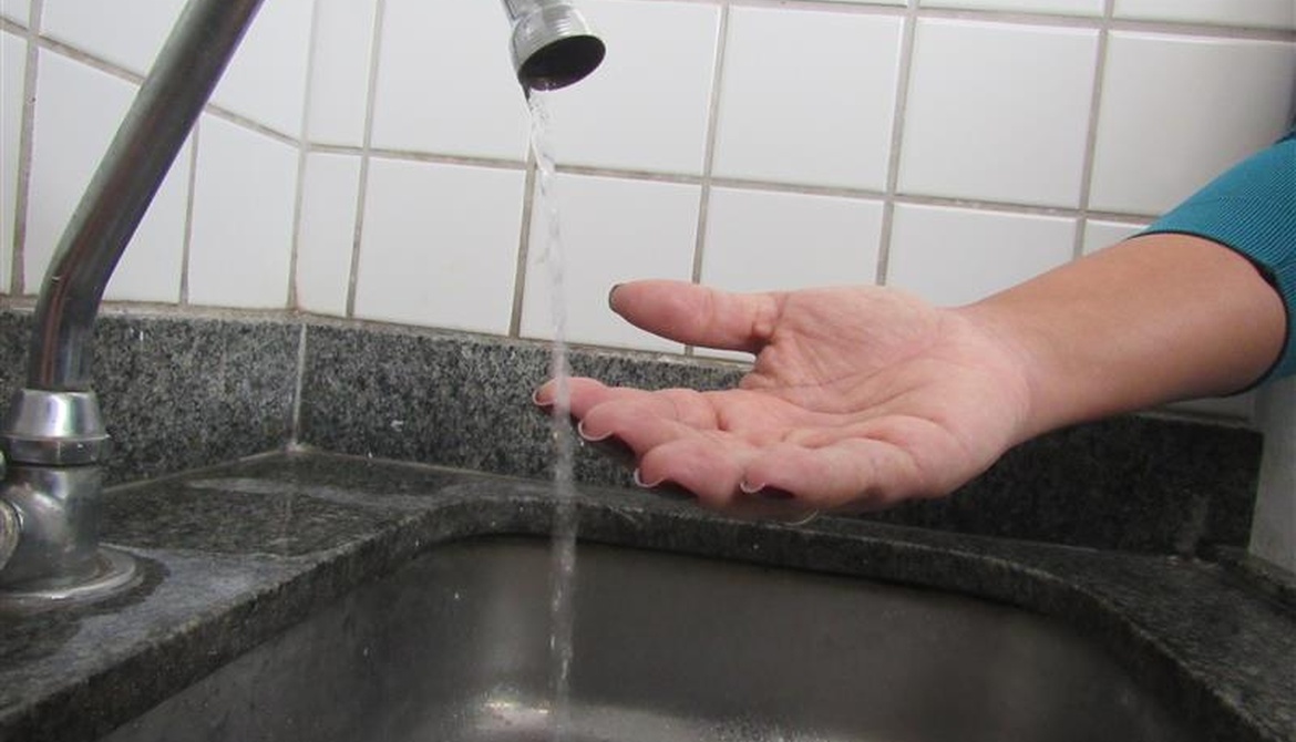 POR DENTRO DO SANEAMENTO BÁSICO: DICAS DE VERIFICAÇÃO DE FALTA DE ÁGUA